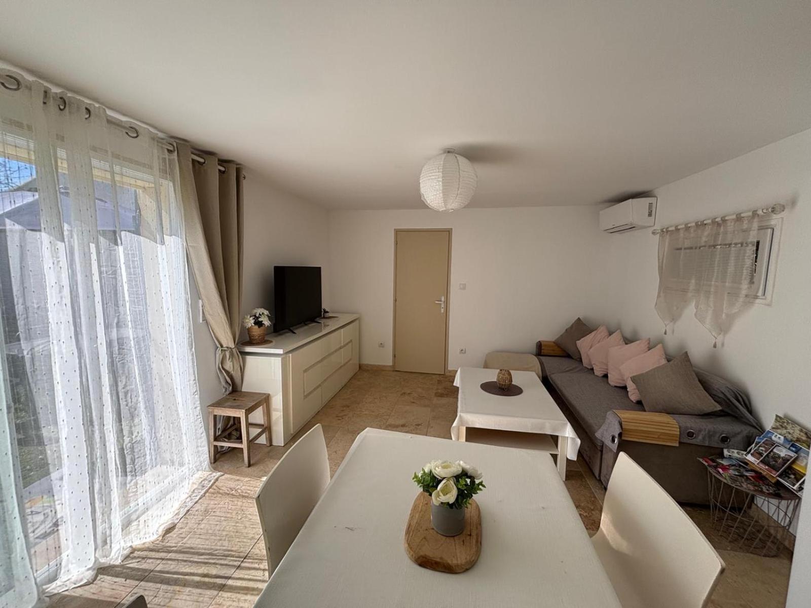 Maison De Vacances En Campagne Cavaillon Luaran gambar