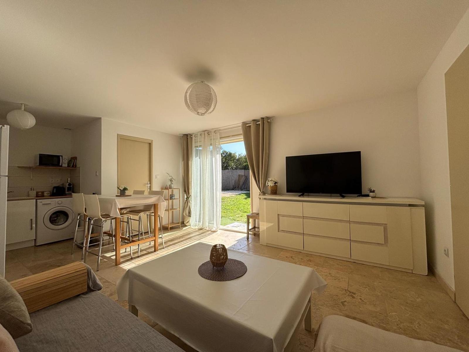 Maison De Vacances En Campagne Cavaillon Luaran gambar